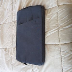 Navy laptop sleeve